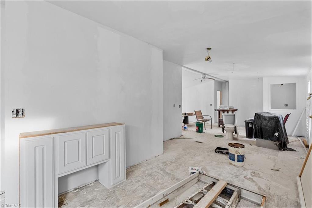 6448 Patterson Road Snow Camp, NC 27349 - Photo 6 of 32