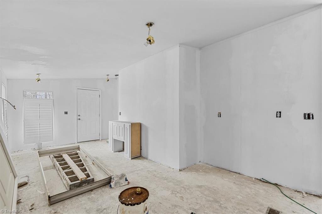 6448 Patterson Road Snow Camp, NC 27349 - Photo 8 of 32