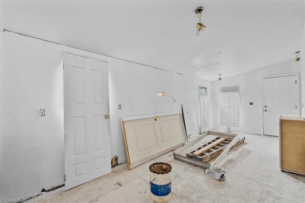 6448 Patterson Road Snow Camp, NC 27349 - Photo 9 of 32