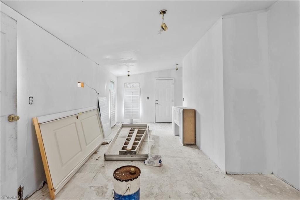 6448 Patterson Road Snow Camp, NC 27349 - Photo 10 of 32