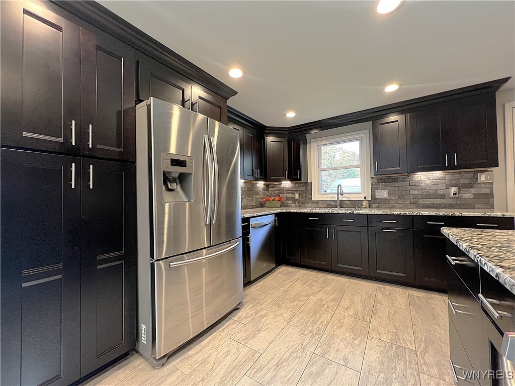 7812 Northfield Road Clarence, NY 14032 - Photo 12 of 39