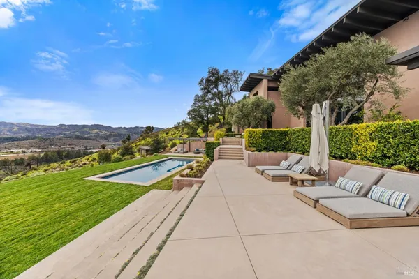 $9,250,000 | 860 Meadowood Lane, St. Helena, CA 94574
