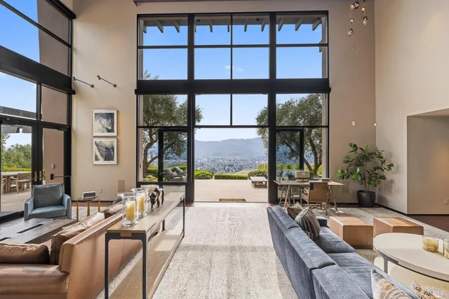 $10,800,000 | 860 Meadowood Lane, St. Helena, CA 94574