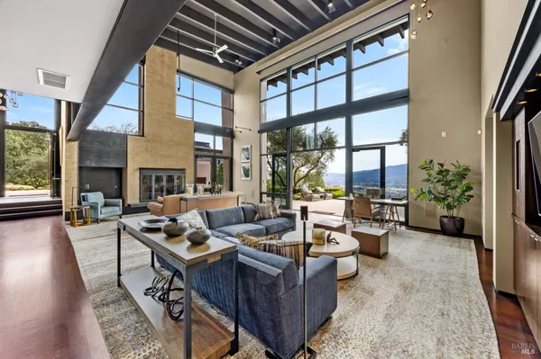 $9,250,000 | 860 Meadowood Lane, St. Helena, CA 94574