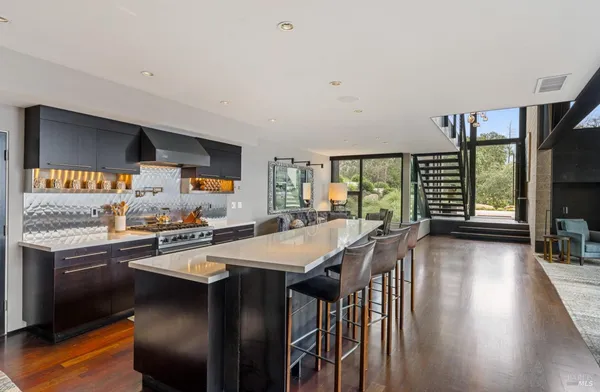 $9,250,000 | 860 Meadowood Lane, St. Helena, CA 94574
