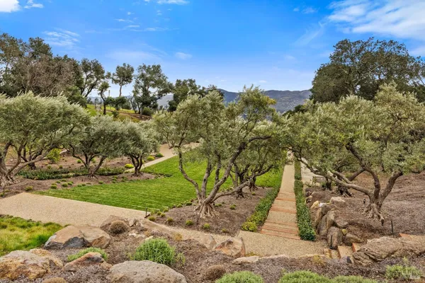 $9,250,000 | 860 Meadowood Lane, St. Helena, CA 94574