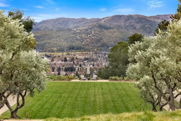 $9,250,000 | 860 Meadowood Lane, St. Helena, CA 94574