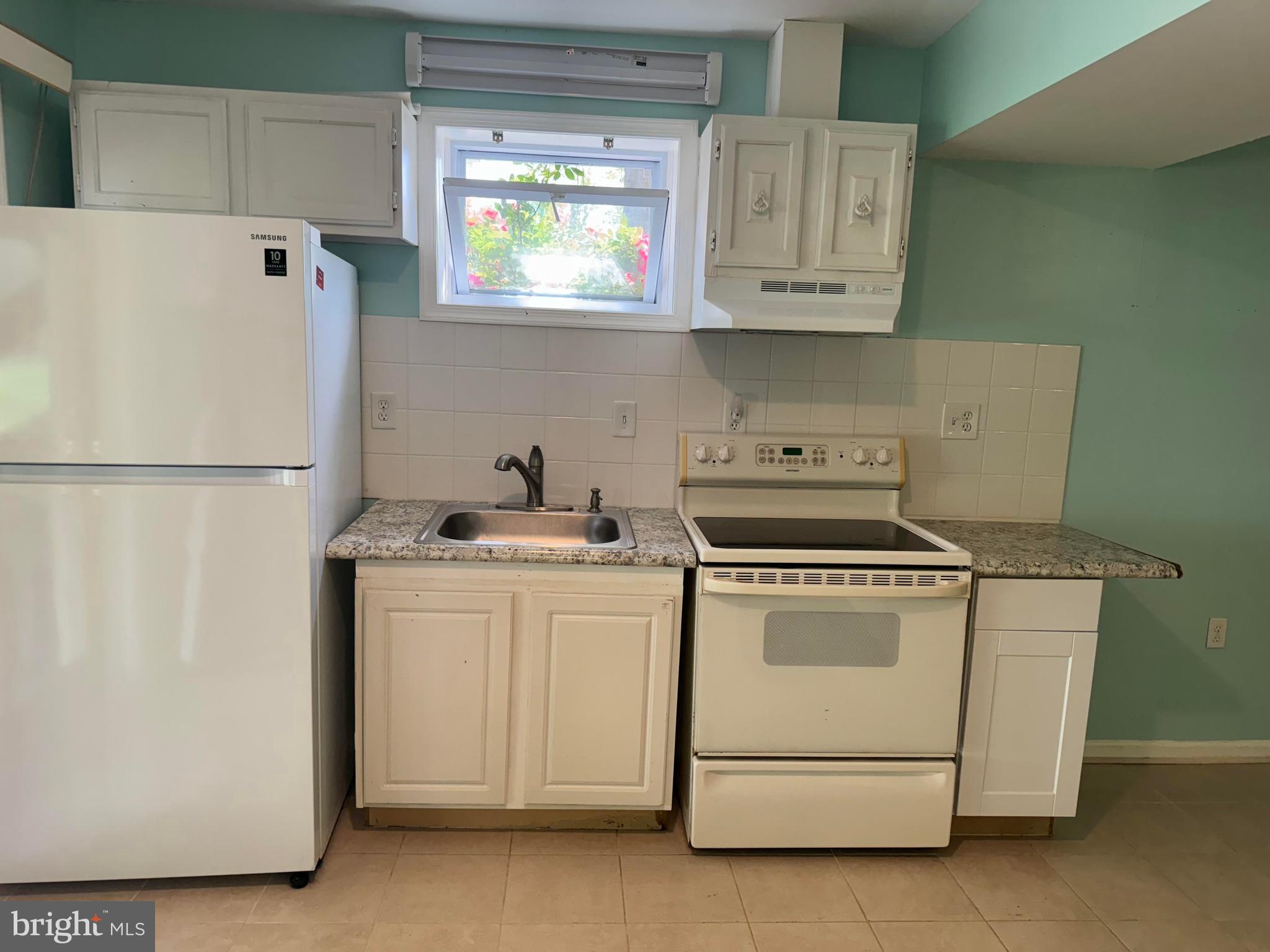 12461 Hedges Run Drive Woodbridge, VA 22192 - Photo 15 of 23 Basement kitchen