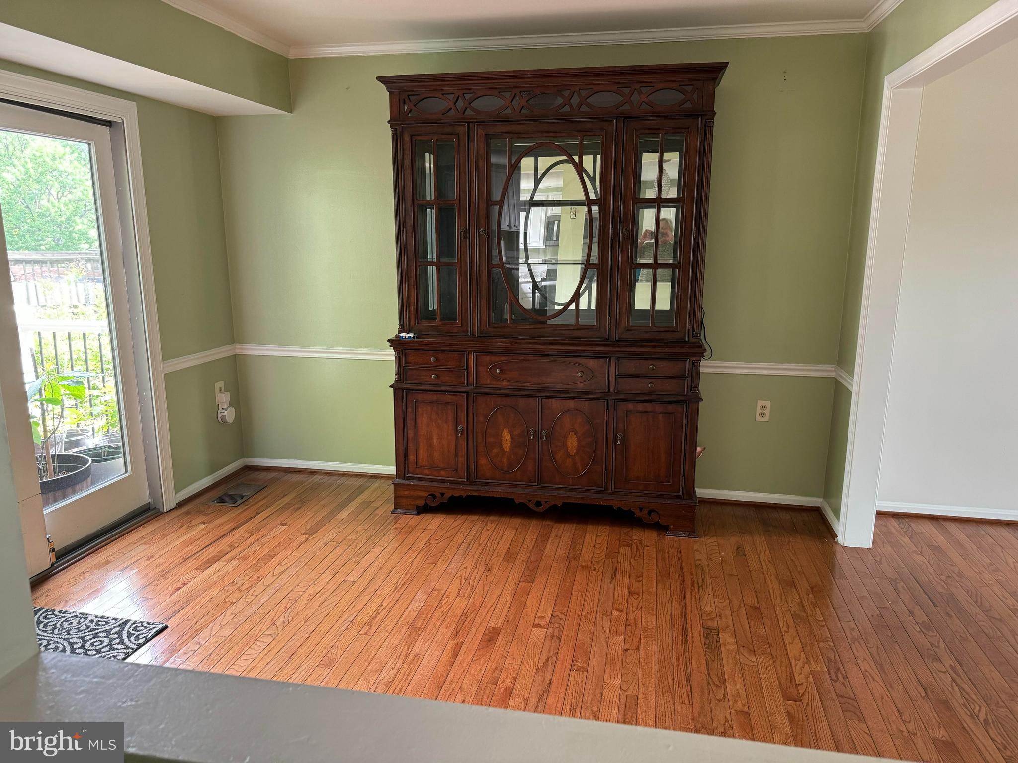12461 Hedges Run Drive Woodbridge, VA 22192 - Photo 4 of 23 Dining room
Hutch for renters use