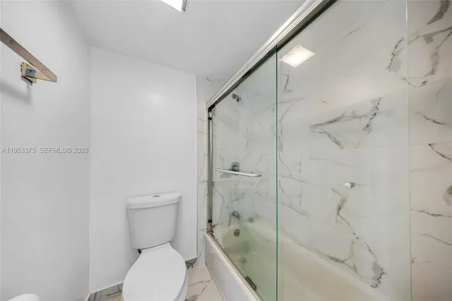 $3,500 | 20515 East Country Club Drive, Unit PH42, Aventura, FL 33180