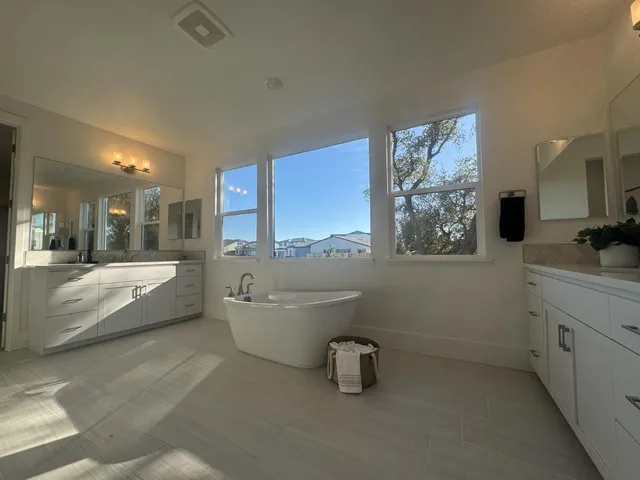 $1,322,623 | 5638 Lakepointe Drive, Rocklin, CA 95677