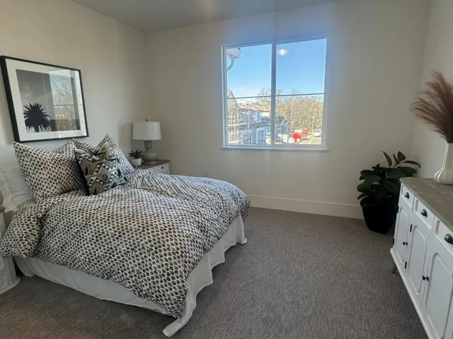 $1,322,623 | 5638 Lakepointe Drive, Rocklin, CA 95677