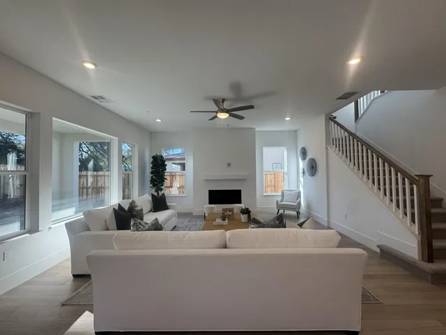 $1,322,623 | 5638 Lakepointe Drive, Rocklin, CA 95677