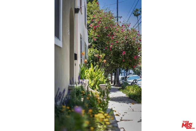 $799,000 | 329 North Ave 57, Los Angeles, CA 90042