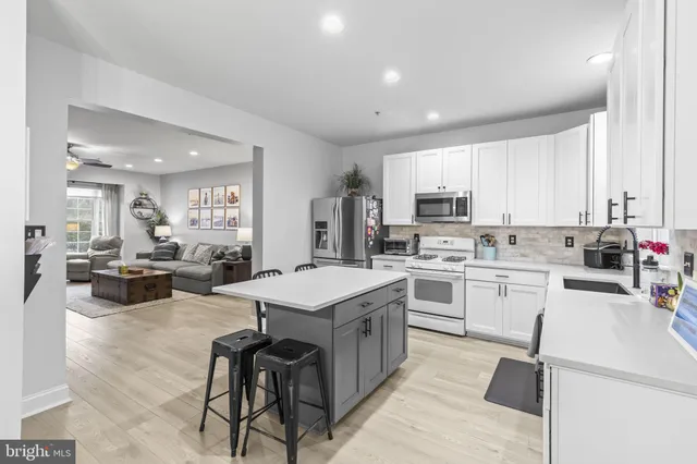 $514,900 | 204 Braxton Way, Unit 204, Edgewater, MD 21037