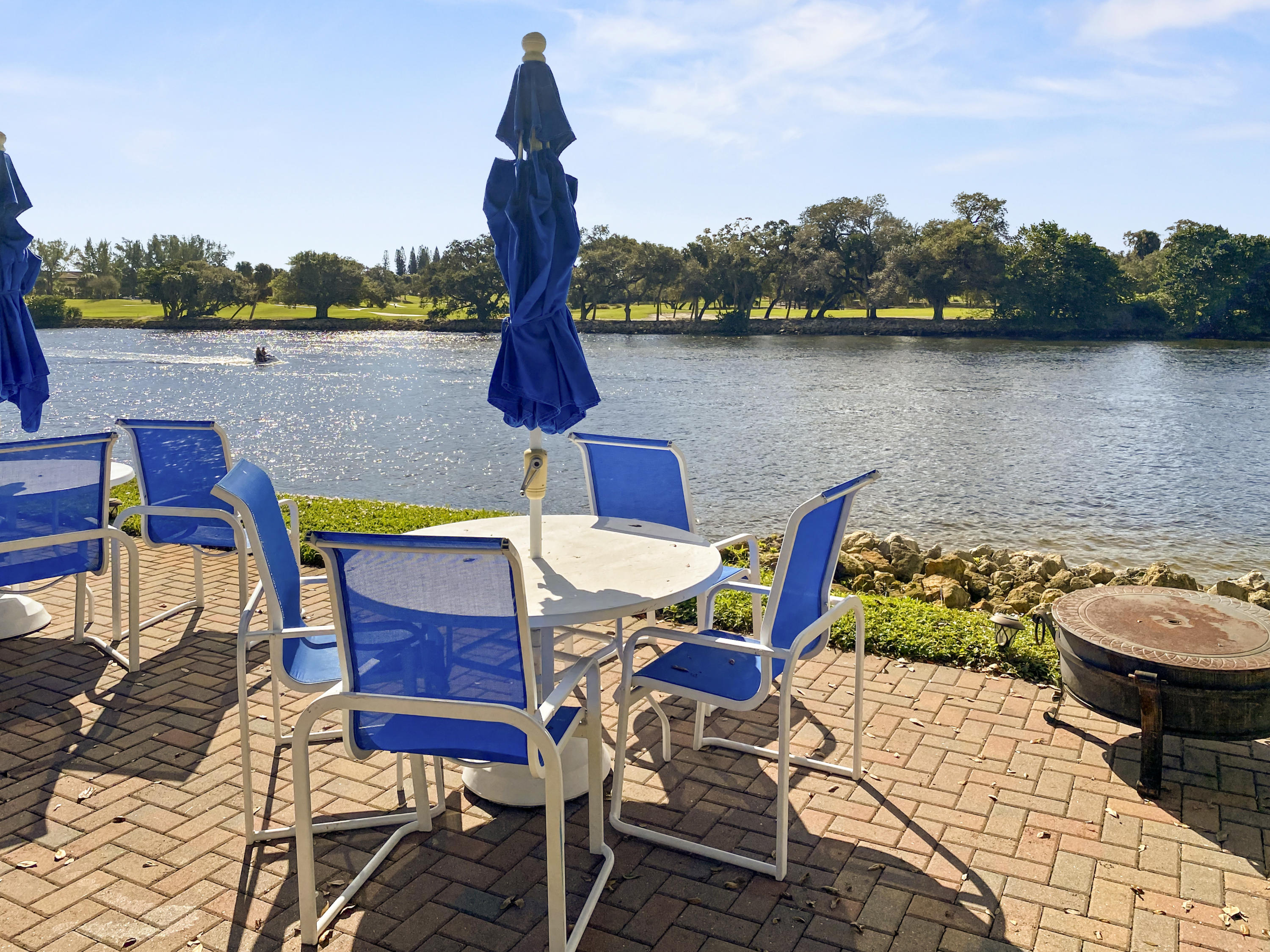 336 Golfview Road, Unit 512 North Palm Beach, FL 33408 - Photo 22 of 53 BBQ