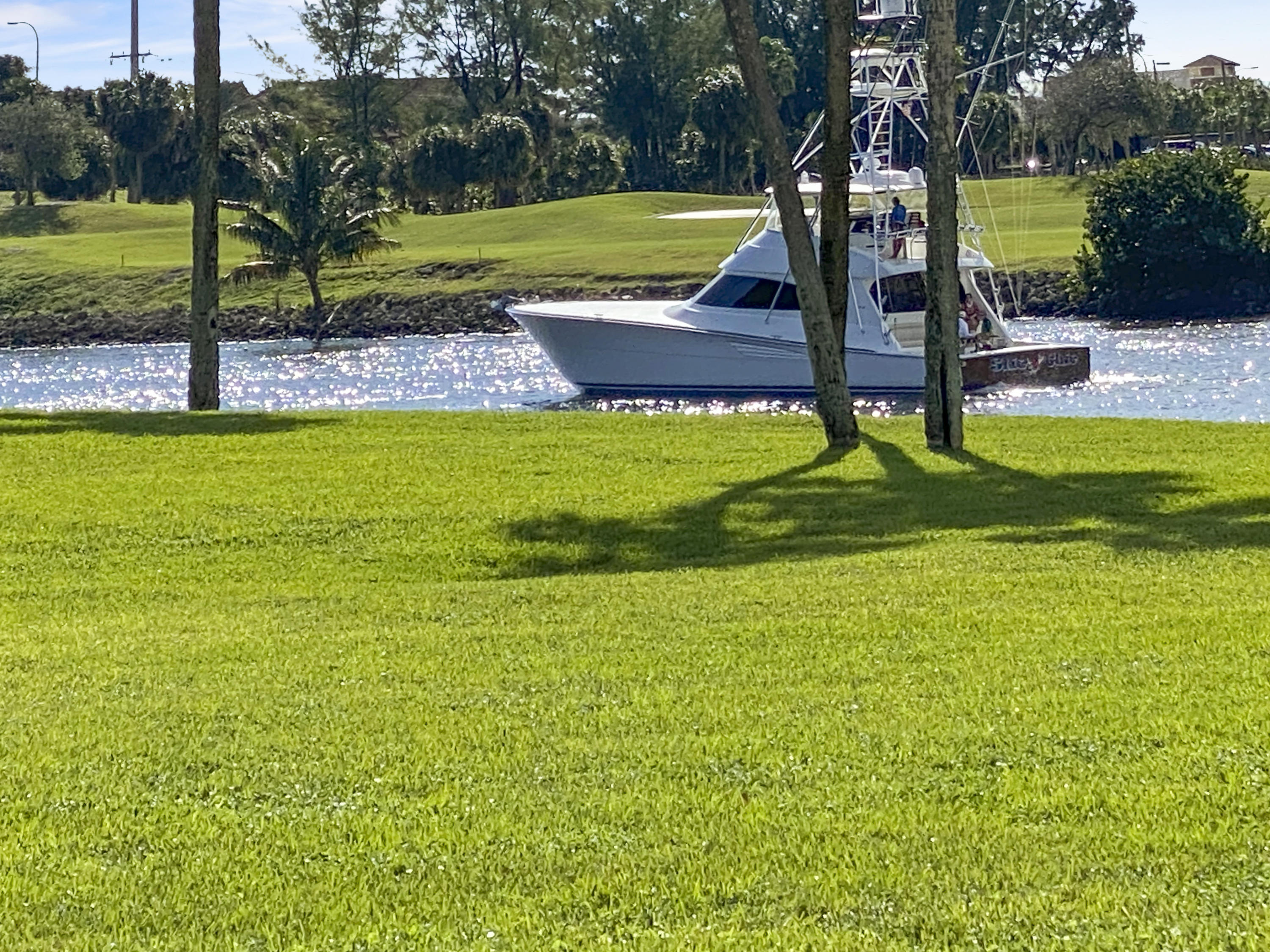 336 Golfview Road, Unit 512 North Palm Beach, FL 33408 - Photo 8 of 53 Intracoastal setting