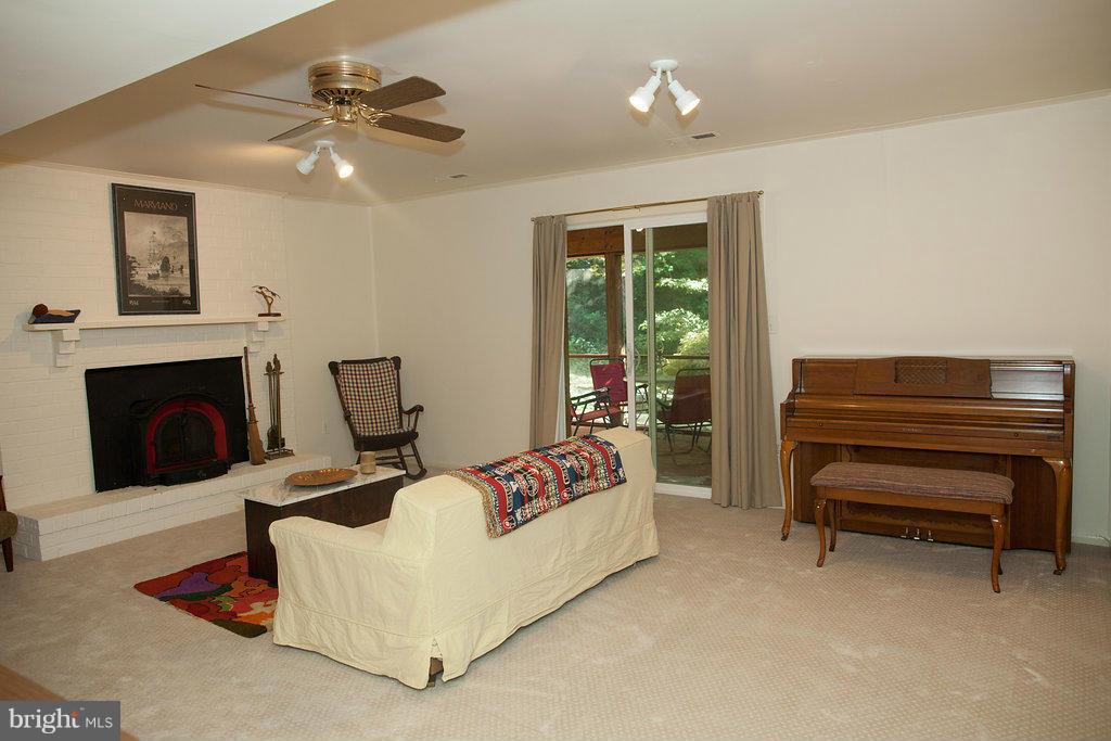 512 Andrew Hill Road Arnold, MD 21012 - Photo 19 of 29 Family Room in lower level!