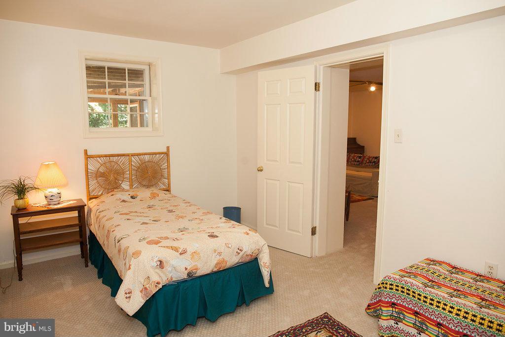 512 Andrew Hill Road Arnold, MD 21012 - Photo 20 of 29 Bonus room off lower level family room!