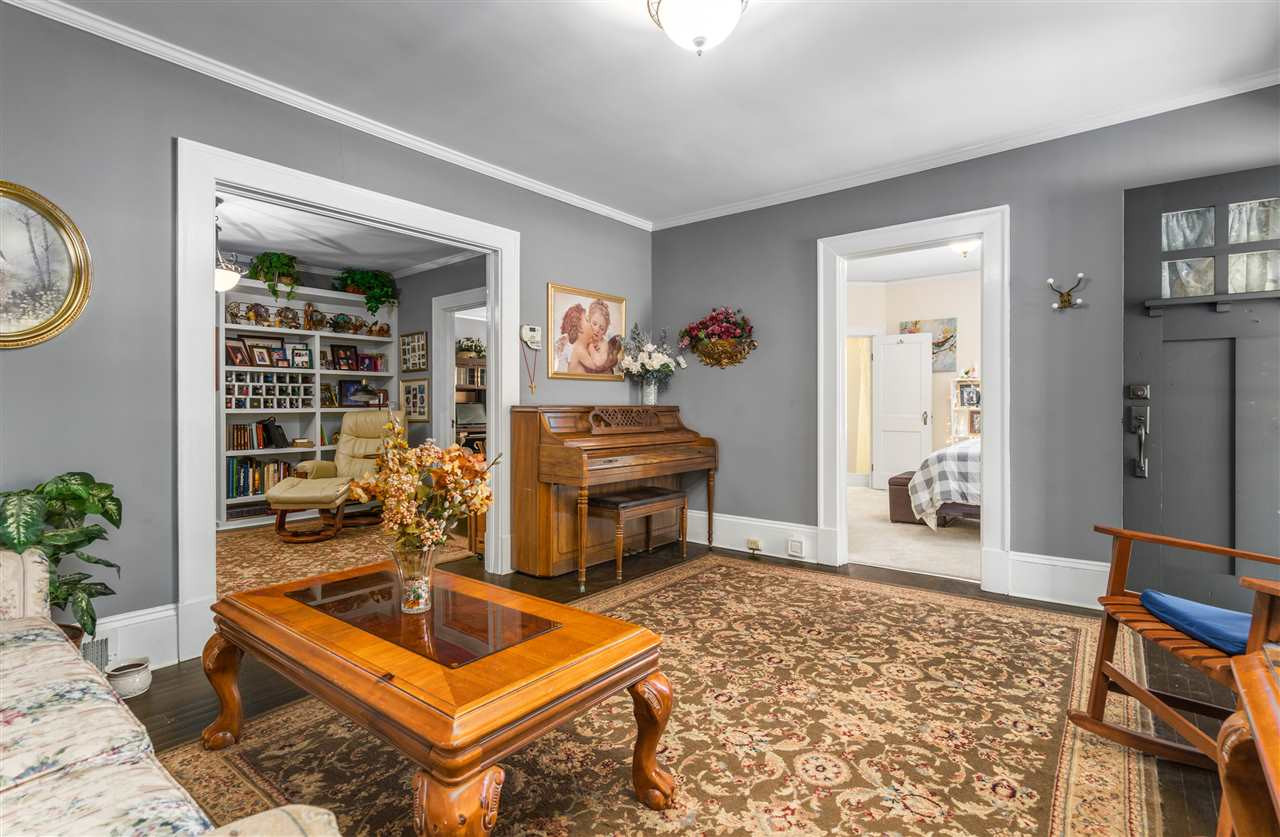 9801 Old Stage Road Raleigh, NC 27603 - Photo 5 of 30 Living Room
