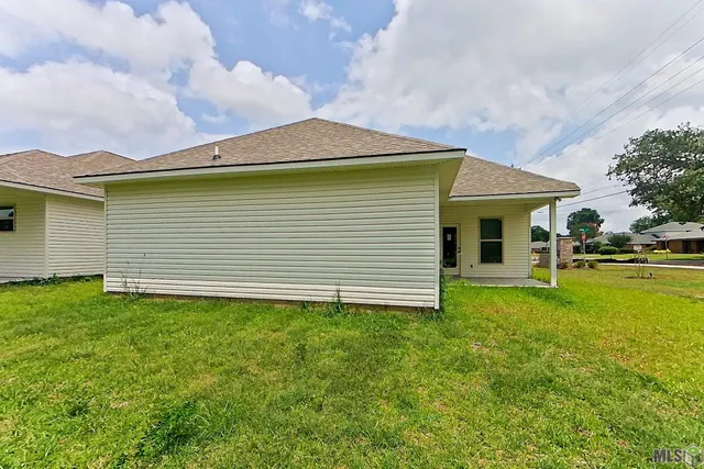 $1,790 | 101 Teddy Lane, Lafayette, LA 70507
