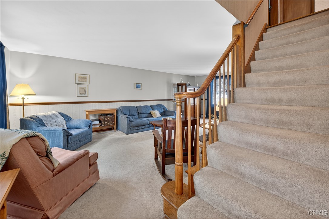 317 Barrett Lane Bridgeport, NY 13030 - Photo 13 of 44