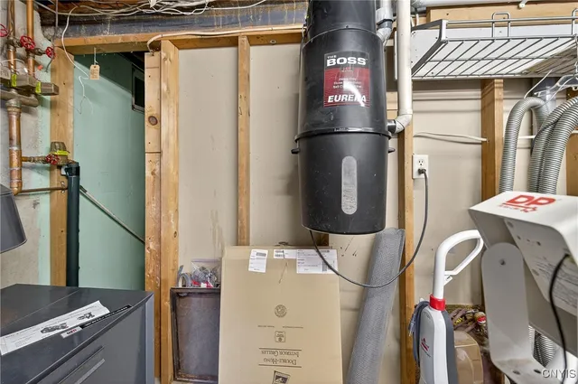 $675,000 | 317 Barrett Lane, Sullivan, NY 13030