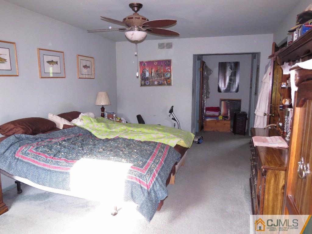 27 Wilshire Road Edison, NJ 08817 - Photo 11 of 12 Gallery Image 11