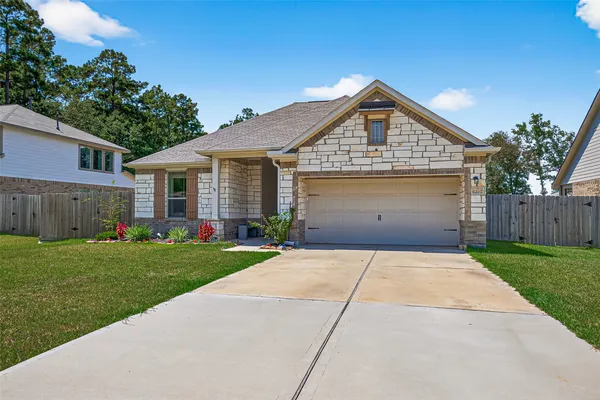 $299,000 | 6207 Twin Fawns Drive, Conroe, TX 77303