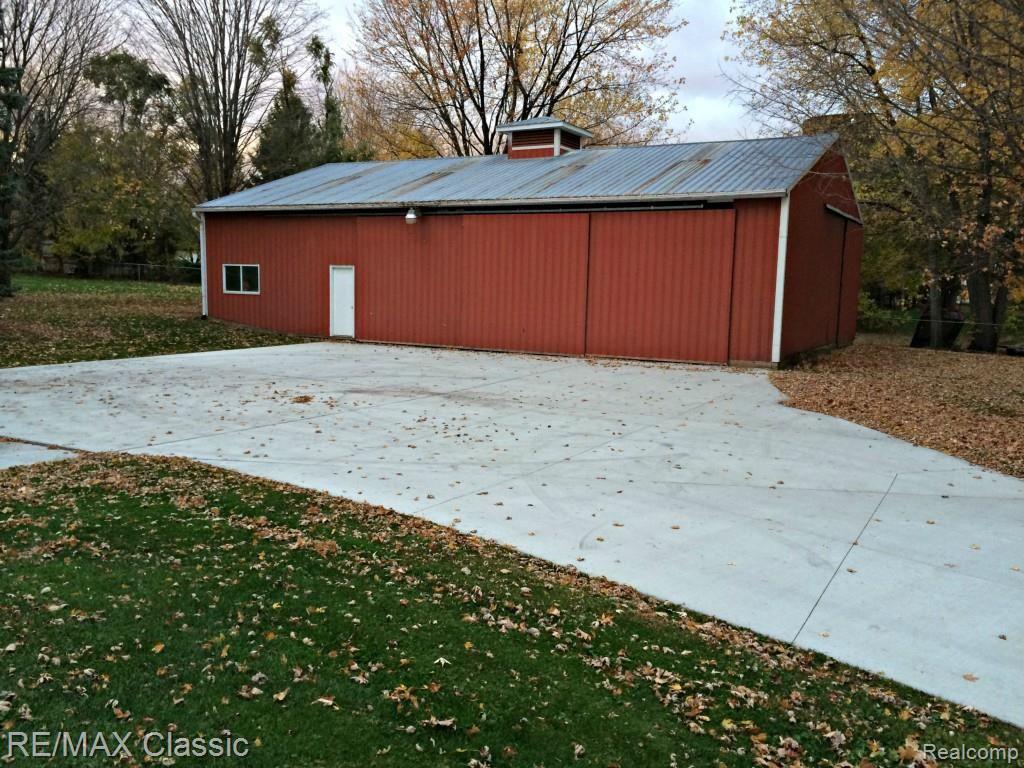 4543 North Seymour Road Flushing, MI 48433 - Photo 27 of 40 IMG_0928.jpg