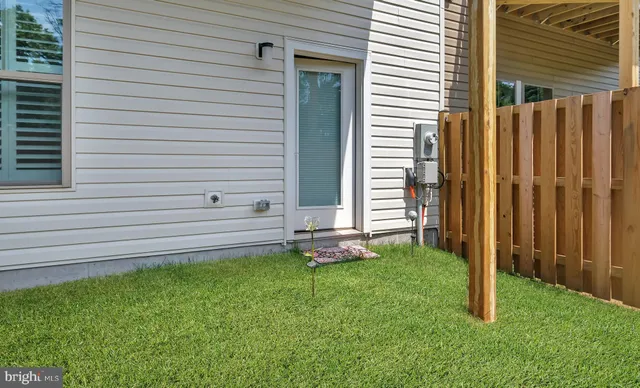 $799,900 | 2603 Loganberry Drive, Herndon, VA 20171