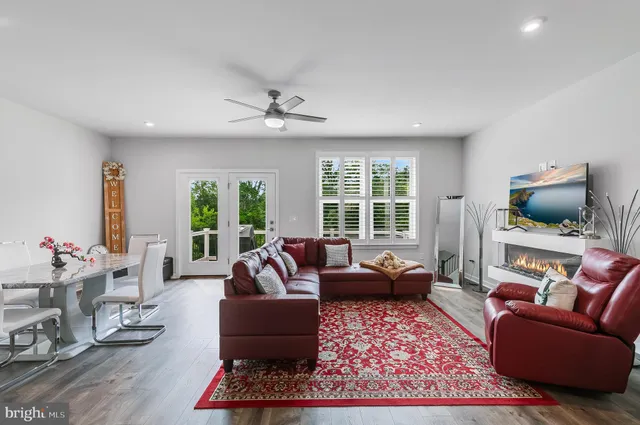 $799,900 | 2603 Loganberry Drive, Herndon, VA 20171