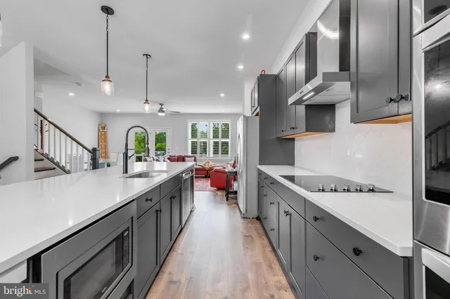 $799,900 | 2603 Loganberry Drive, Herndon, VA 20171