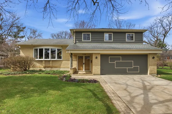 $450,000 | 728 North Stark Drive, Palatine, IL 60074