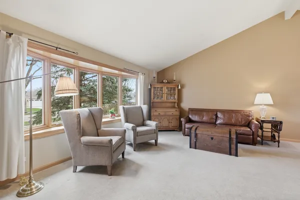 $450,000 | 728 North Stark Drive, Palatine, IL 60074