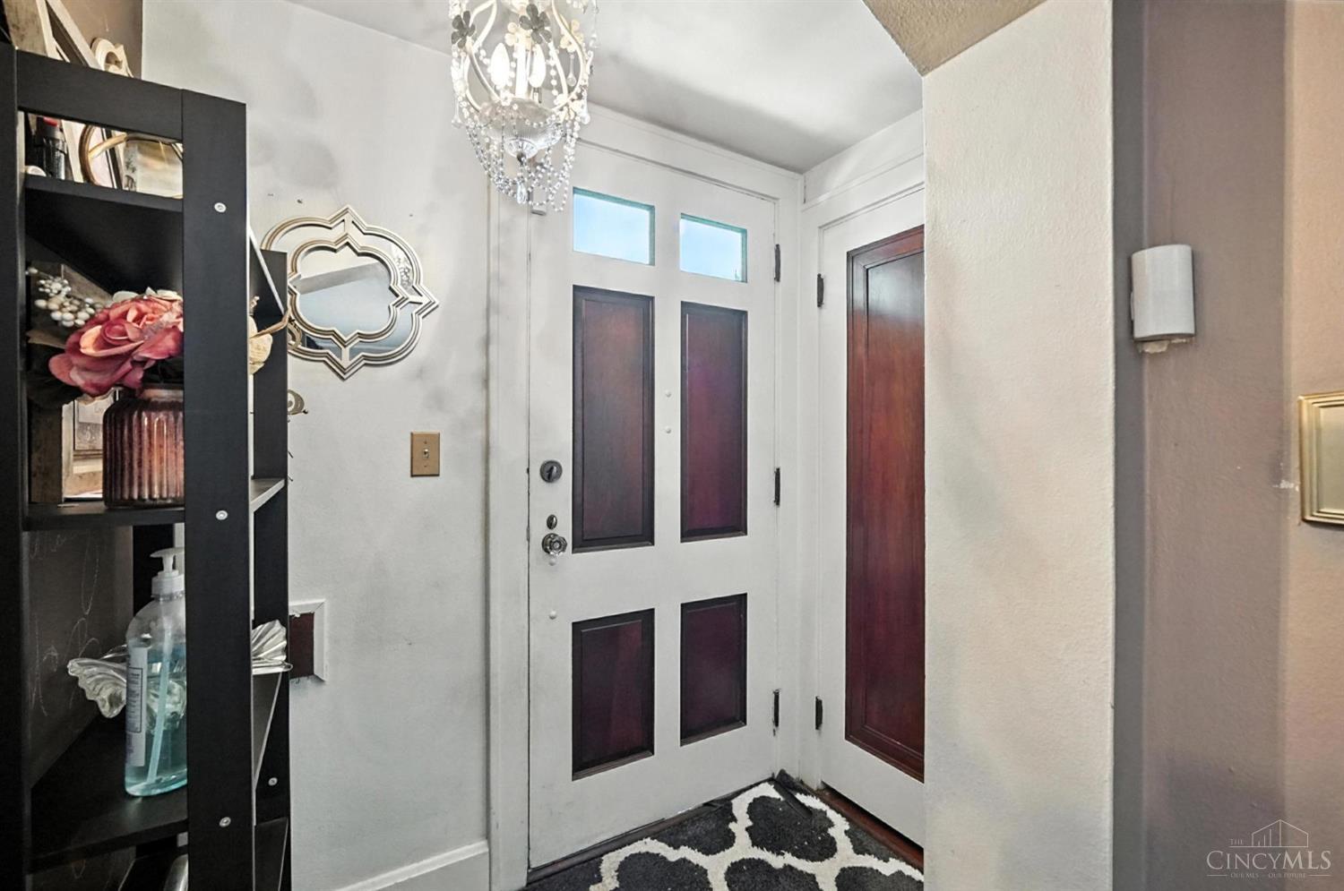 2235 West North Bend Road Cincinnati, OH 45239 - Photo 6 of 59