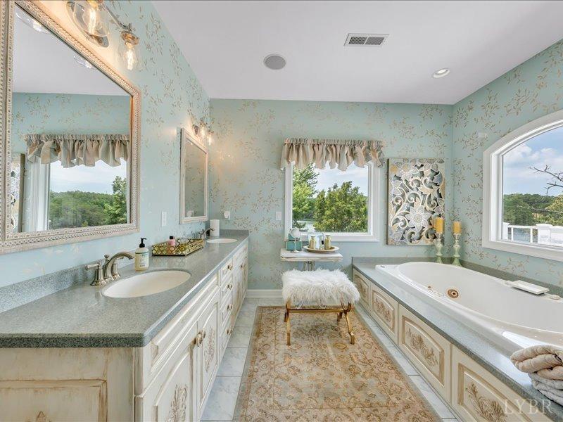 1641 Merriman Way Road Moneta, VA 24121 - Photo 29 of 34 Gallery Image 29