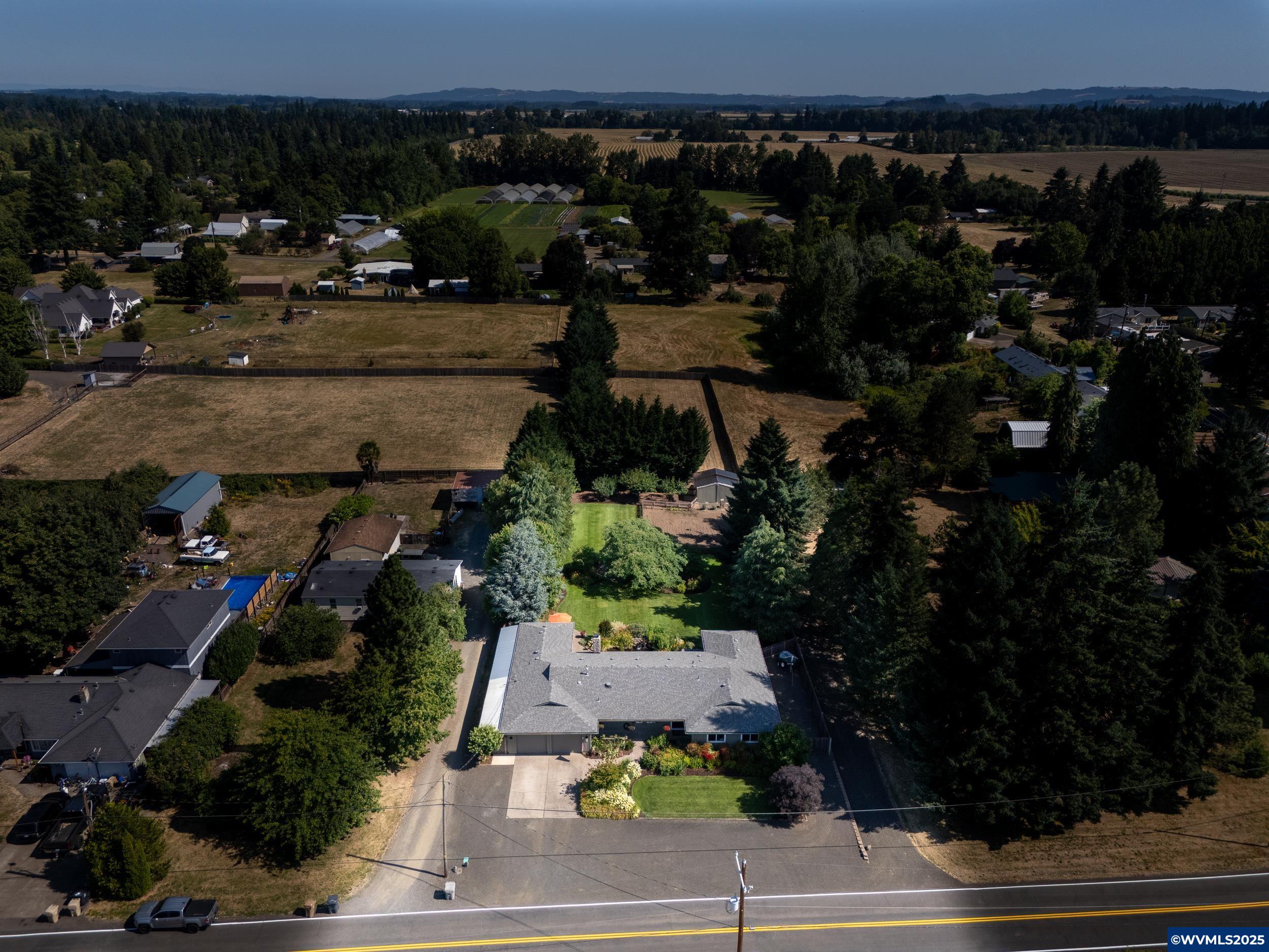 375 Northeast South Nebergall Loop Albany, OR 97321 - Photo 3 of 50