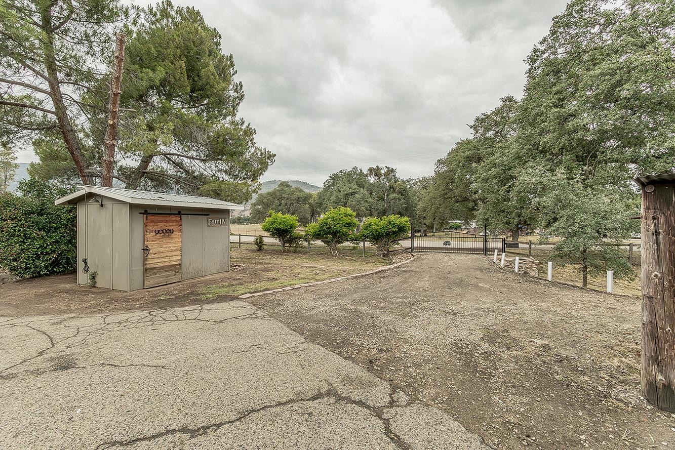 29545 Oak Meadow Road Tollhouse, CA 93667 - Photo 53 of 69 a view of backyard of house