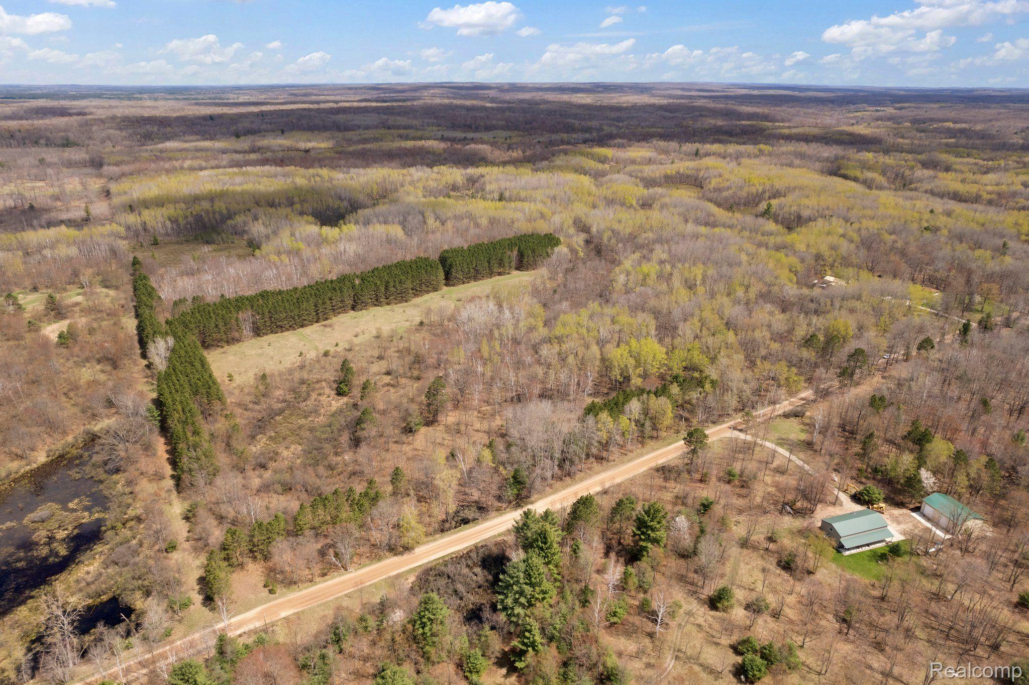 8491 East Long Lake Road Harrison, MI 48625 - Photo 38 of 71 Gallery Image 38