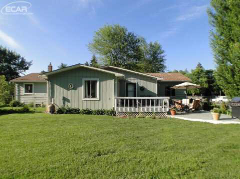 627 Silver Lake Road Linden, MI 48451 - Photo 31 of 44 20444212-30.JPG