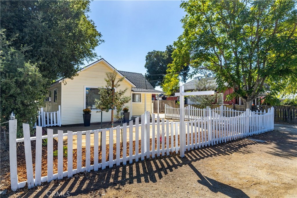 317 Crocker Street Templeton, CA 93465 - Photo 2 of 36 a view of a wooden fence