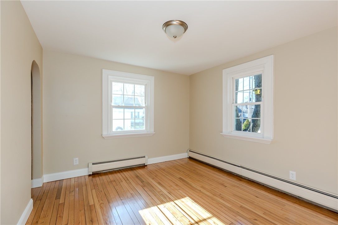 70 Archer Street Pawtucket, RI 02861 - Photo 11 of 41 Living room