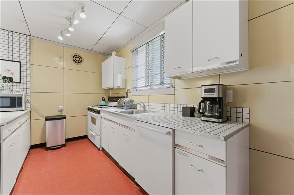 513 Drexel Avenue Decatur, GA 30030 - Photo 12 of 25