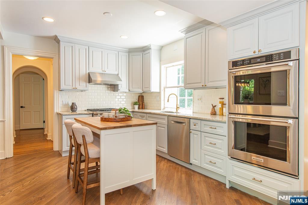 25 W Road Short Hills, NJ 07078 - Photo 4 of 47 Gallery Image 4