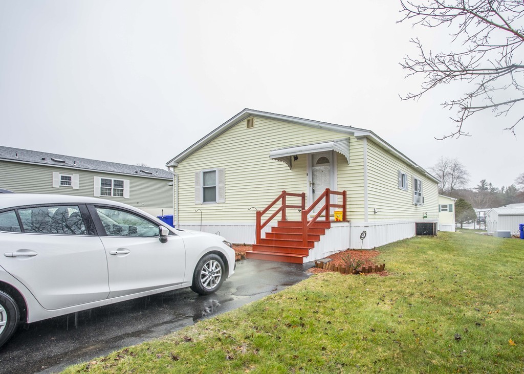 8 Betsy Ross Road Taunton, MA 02780 - Photo 1 of 23 Gallery Image 1