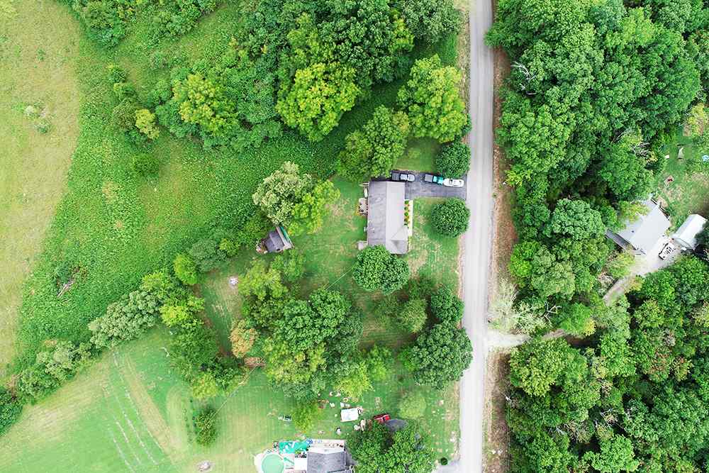 1807 Bill Dedmon Road Bowling Green, KY 42101 - Photo 7 of 29 Gallery Image 7