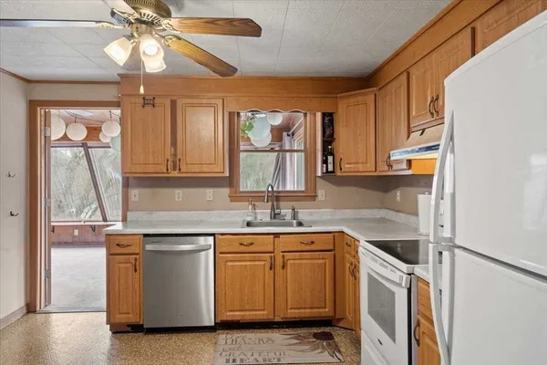$549,000 | 52 S Road, Holden, MA 01520