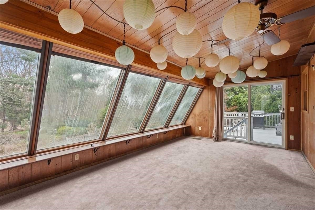 52 S Road Holden, MA 01520 - Photo 12 of 37