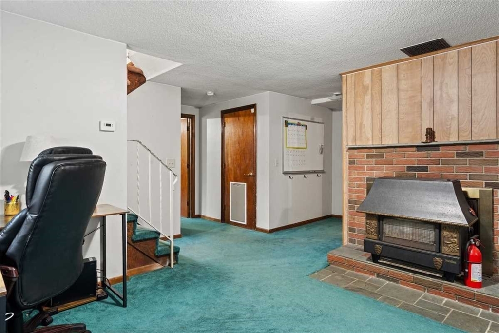 52 S Road Holden, MA 01520 - Photo 15 of 37